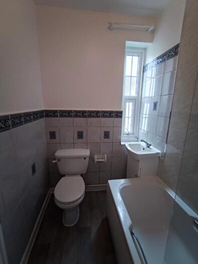 2 Bedroom Apartment To Rent In St. Edmund Street, Weymouth, DT4