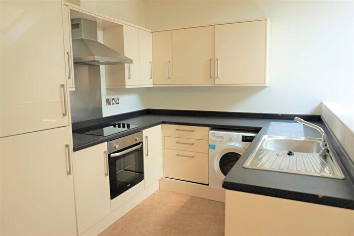 1 Bedroom Flat To Rent In Beresford Road, Prenton, CH43