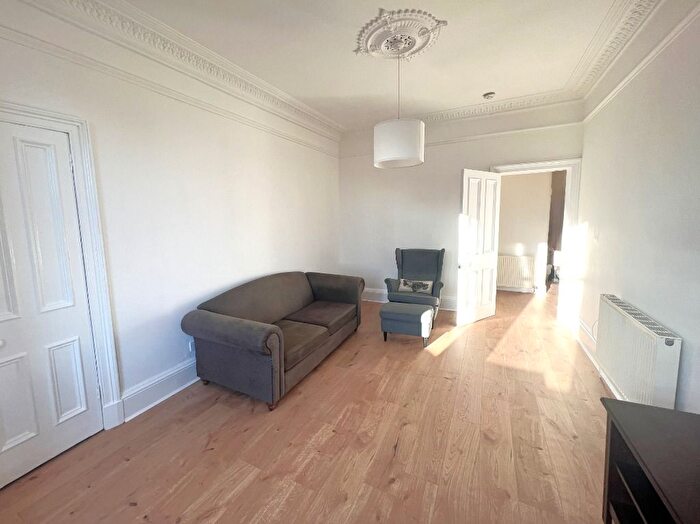 2 Bedroom Flat To Rent In Marionville Road, Meadowbank, Edinburgh, EH7