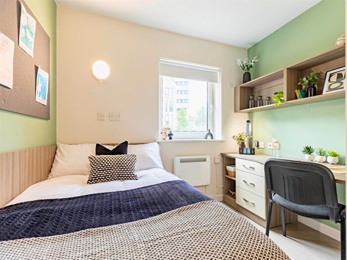 1 Bedroom Flat To Rent In Cook Street, Southampton, SO14