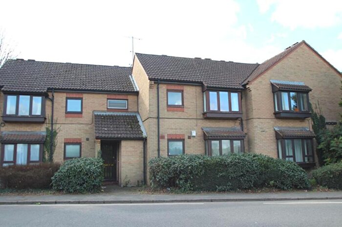 1 Bedroom Flat To Rent In Stratford Way, Hemel Hempstead, HP3