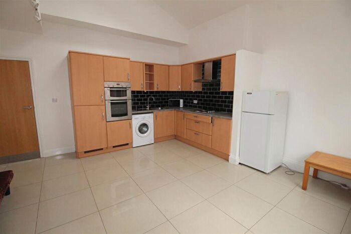 2 Bedroom Apartment To Rent In Back West Crescent, Lytham St Annes, FY8