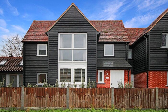 2 Bedroom Terraced House For Sale In High Street, Maldon, CM9