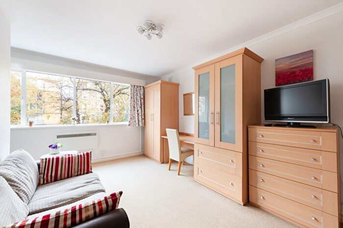 Studio To Rent In Haverstock Hill, London, NW3