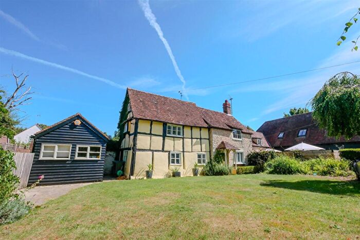 4 Bedroom Semi Detached House To Rent In Thame Road, Warborough, OX10