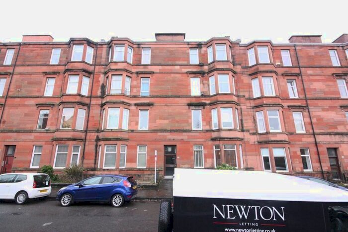 2 Bedroom Flat To Rent In Dundrennan Road, Battlefield, Glasgow, G42