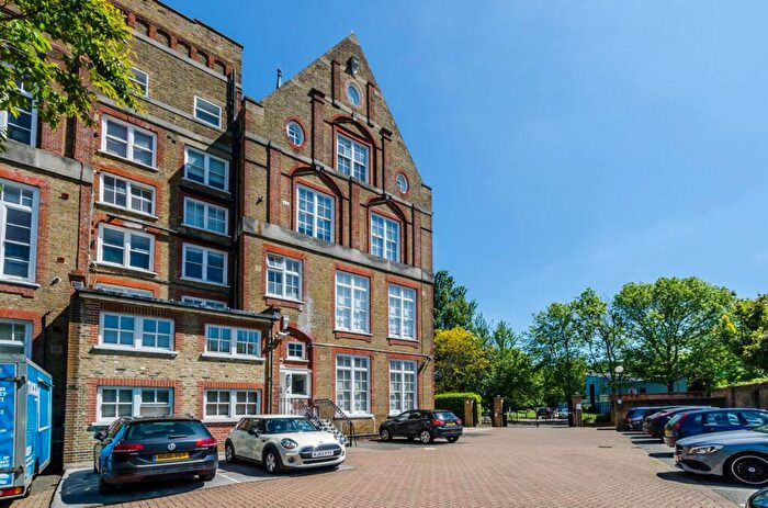 1 Bedroom Flat To Rent In Este Road, Clapham Junction, London, SW11