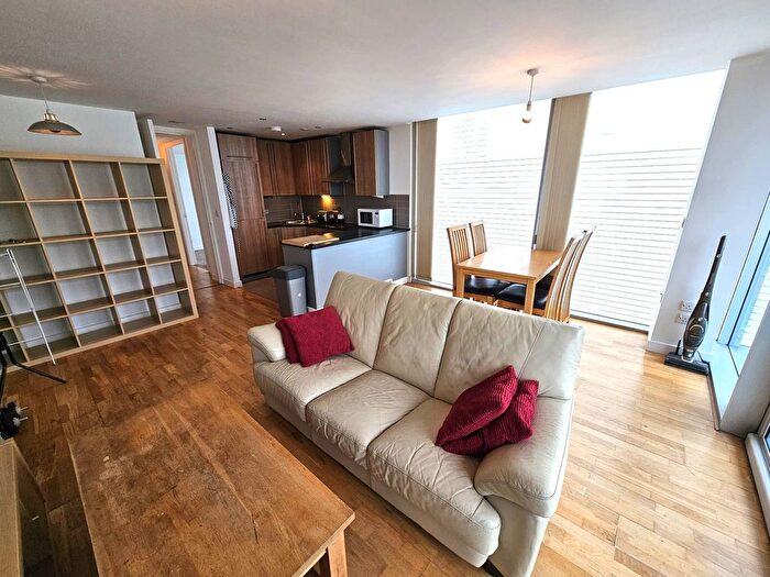 2 Bedroom Flat To Rent In Cheapside, Liverpool, L2