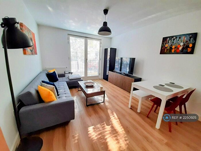 1 Bedroom Flat To Rent In Stothert Avenue, Bath, BA2