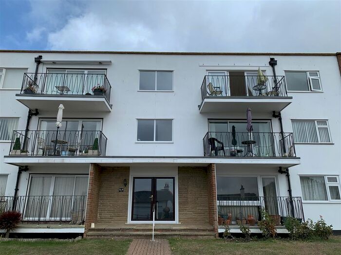 2 Bedroom Flat To Rent In Minnis Road, Birchington, CT7