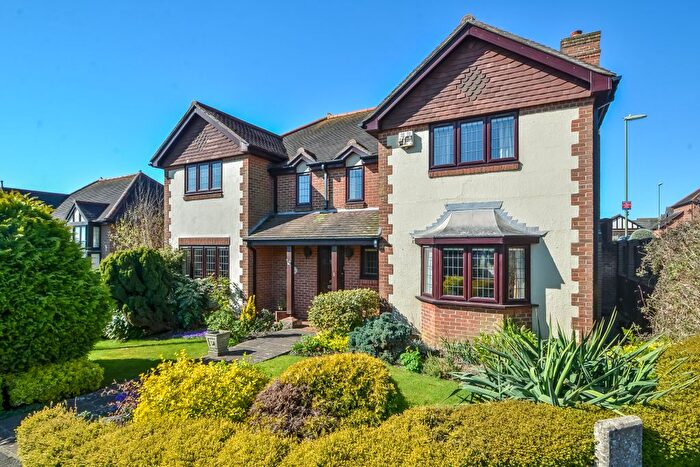 4 Bedroom Detached House For Sale In Bedhampton, Hampshire, PO9