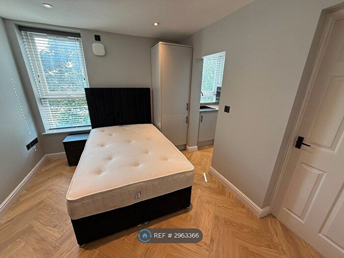 Studio To Rent In College Road, Doncaster, DN1