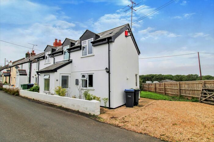 2 Bedroom Cottage For Sale In Green Hill, Royal Wootton Bassett, Swindon, SN4