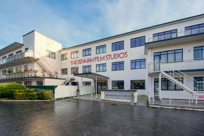 1 Bedroom Flat To Rent In Stanley Kubrick Road, Denham, Uxbridge, UB9