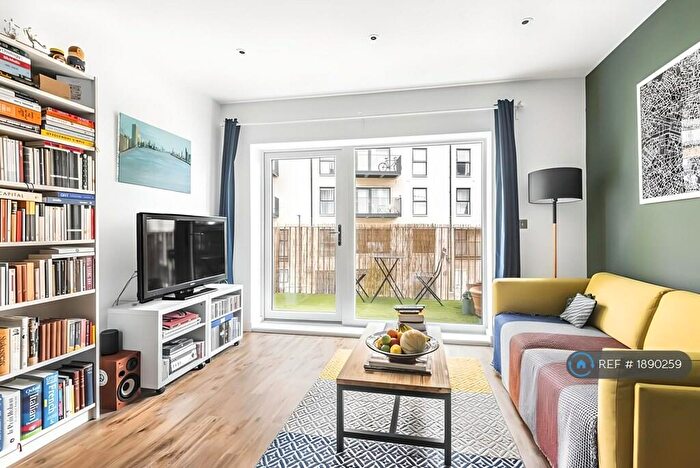 1 Bedroom Flat To Rent In Tovell Court, London, SE18