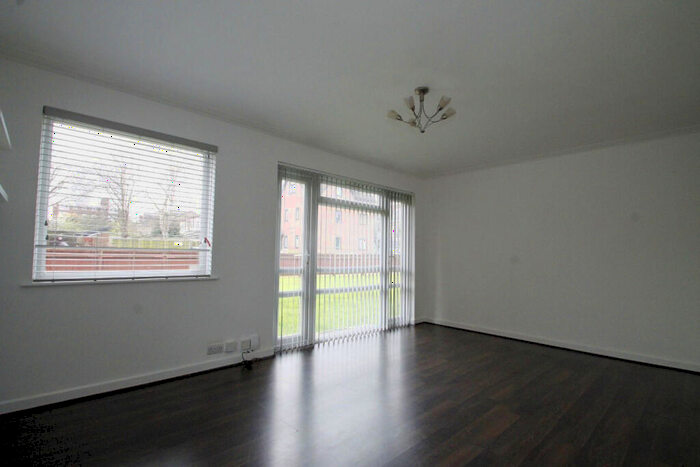 2 Bedroom Flat To Rent In Birch House, Howard Road, SE20