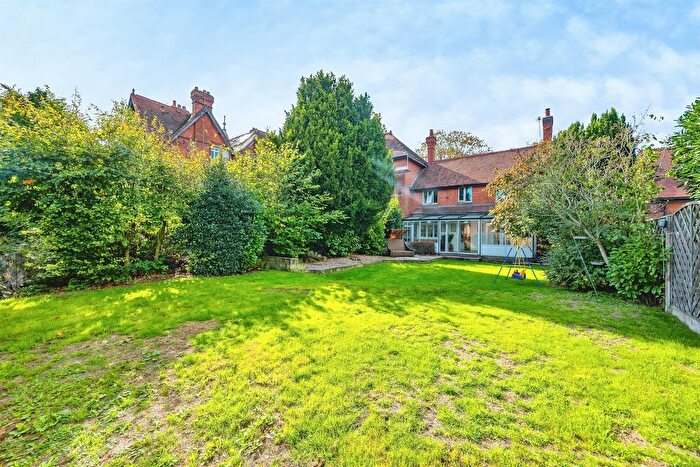 3 Bedroom Semi Detached House For Sale In Hawthornden Manor, Uttoxeter, ST14