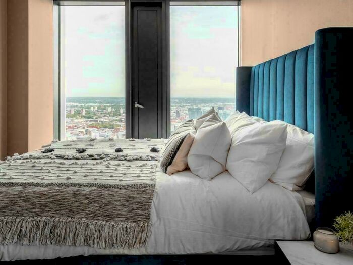 3 Bedroom Apartment To Rent In The Mercian, Broad Street, Birmingham, B15