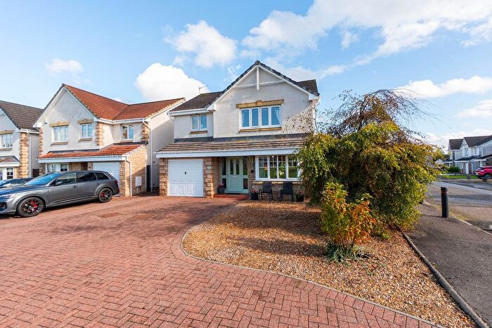 4 Bedroom Detached House For Sale In Woodlea Gardens, Bonnybridge, FK4