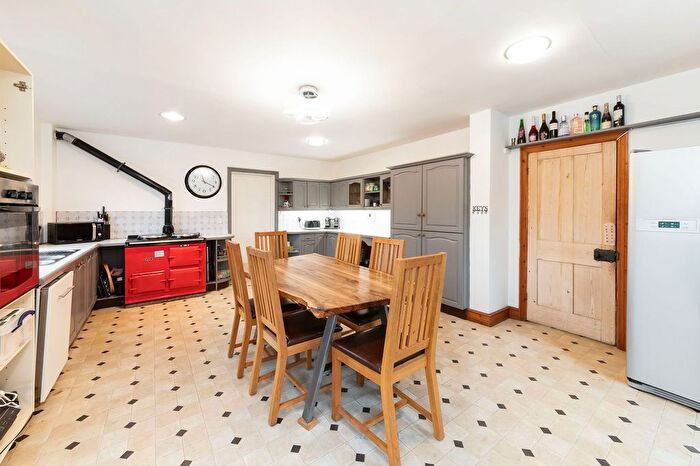4 Bedroom Detached House For Sale In Norman Avenue, Abingdon, OX14