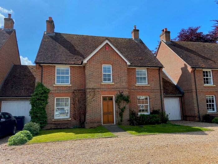 4 Bedroom Cottage To Rent In Manor Farm Cottages, Dummer, RG25