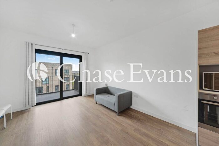 1 Bedroom Flat For Sale In Kingfisher Heights, Waterside Park, Bramwell Way, Royal Docks, London, E16