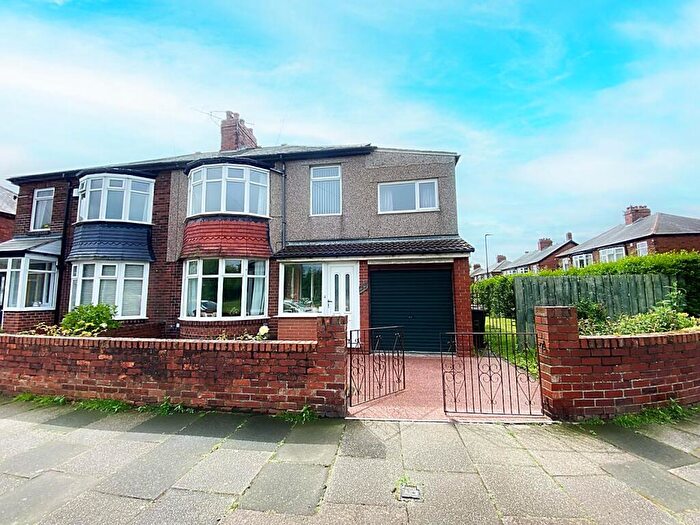 4 Bedroom Semi-Detached House For Sale In Rutland Road, Wallsend, NE28