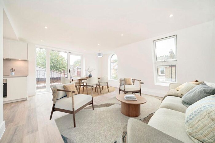 1 Bedroom Flat For Sale In Brockley Cross, Brockley, SE4