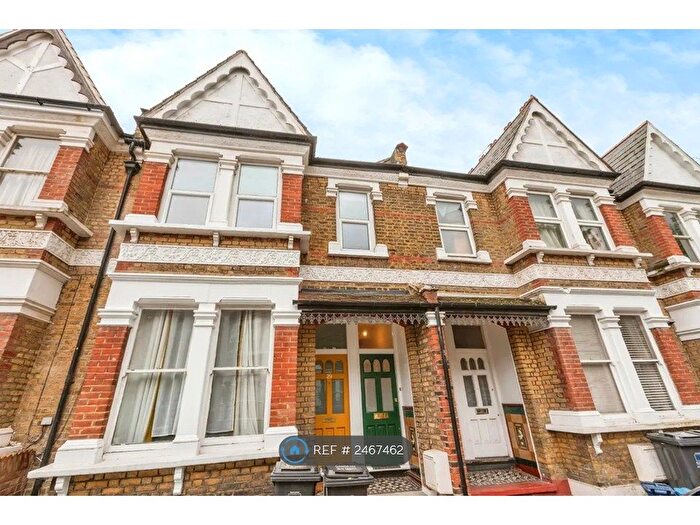 2 Bedroom Maisonette To Rent In Princess May Road, London, N16