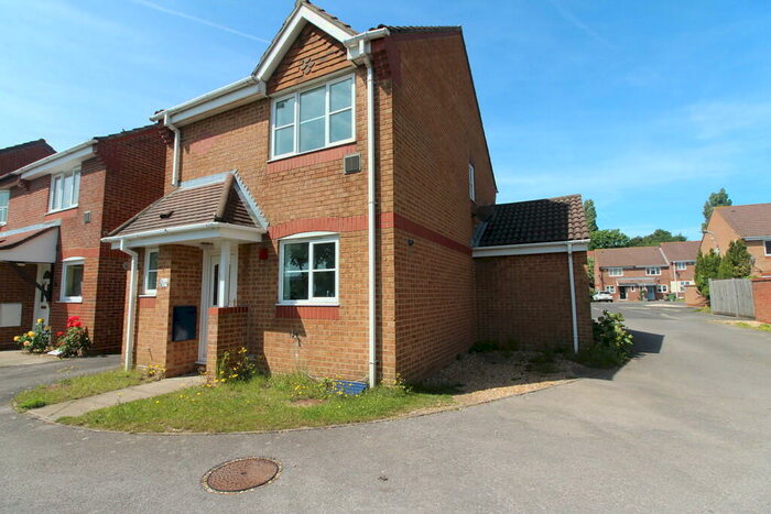 3 Bedroom Detached House To Rent In Elgar Close, Solent View, PO6