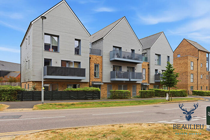 2 Bedroom Flat For Sale In Regiment Gate, Chelmsford, CM1