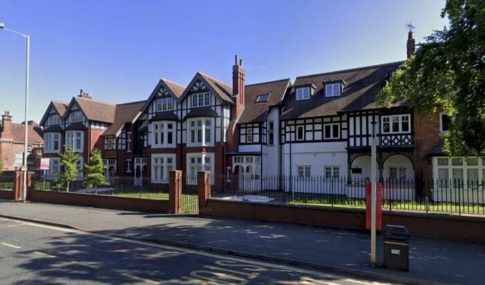 2 Bedroom Flat To Rent In Balfour Crescent, Tettenhall, Wolverhampton, WV6