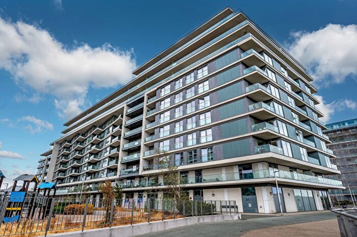 3 Bedroom Flat For Sale In Harrison Walk, Greenwich, London, SE10