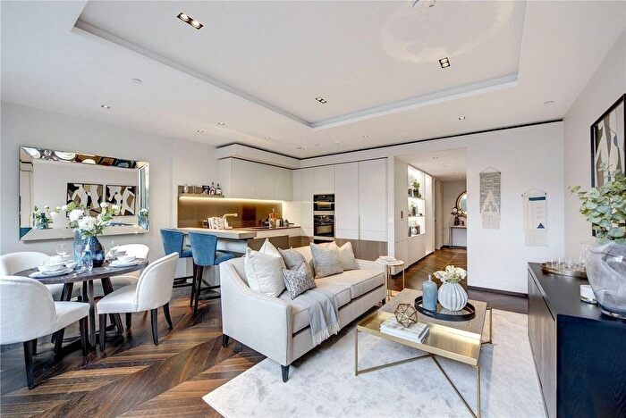 2 Bedroom Flat To Rent In Great Newport Street, London, WC2H