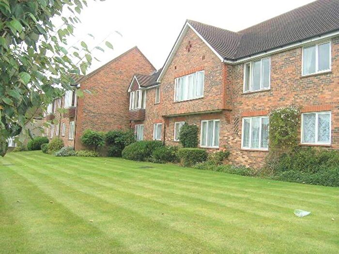 1 Bedroom Retirement Property For Sale In Hillside Gardens, Barnet, EN5