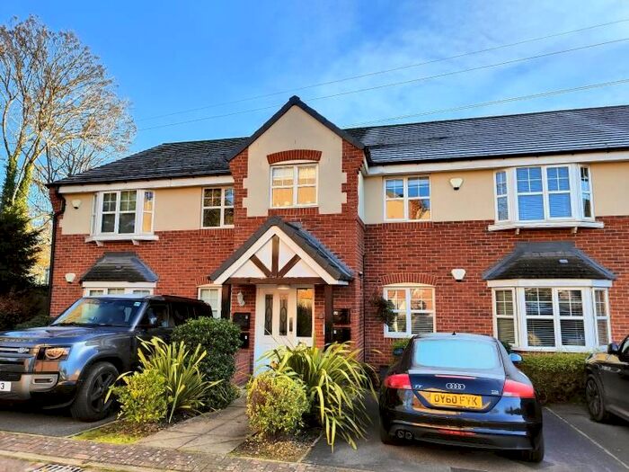 2 Bedroom Flat To Rent In Bishops Croft, Sandal, Wakefield, WF2