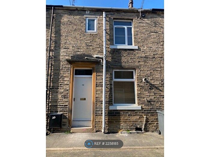1 Bedroom Terraced House To Rent In Edward Street, Brighouse, HD6