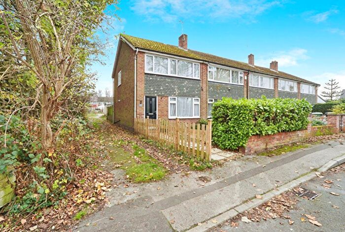 3 Bedroom House To Rent In Sunfield Place, Stanningley, Pudsey, LS28