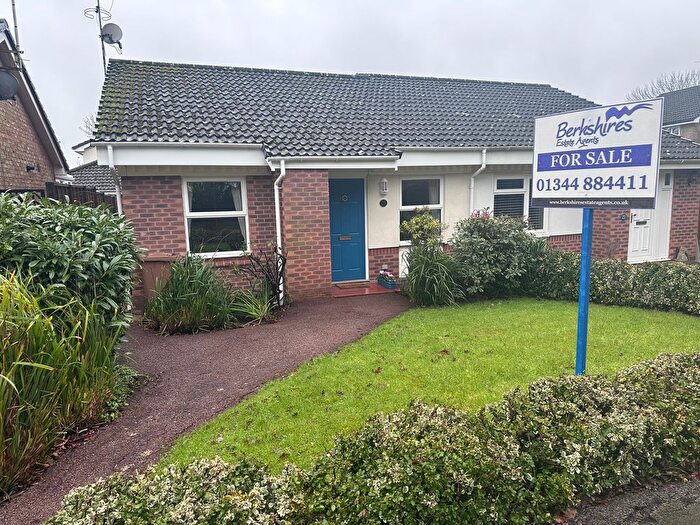 2 Bedroom Bungalow For Sale In Hombrook Drive, Bracknell, RG42