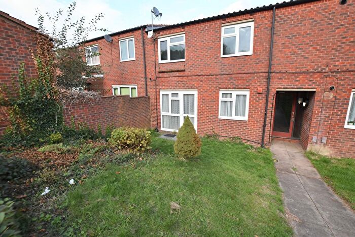 1 Bedroom Flat To Rent In Turnmill Avenue, Springfield, MK6