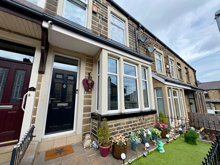 4 Bedroom Terraced House For Sale In Hawthorne Road, Burnley, Lancashire, BB11