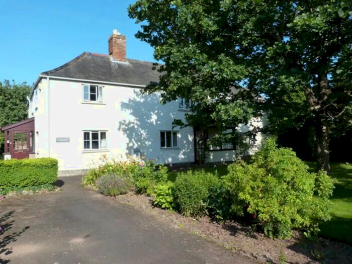 4 Bedroom Cottage To Rent In Greenway, Monkton Heathfield, Taunton, TA2