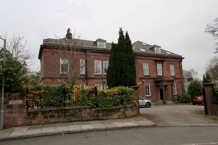 2 Bedroom Flat To Rent In Archbishops House, Woolton, L25