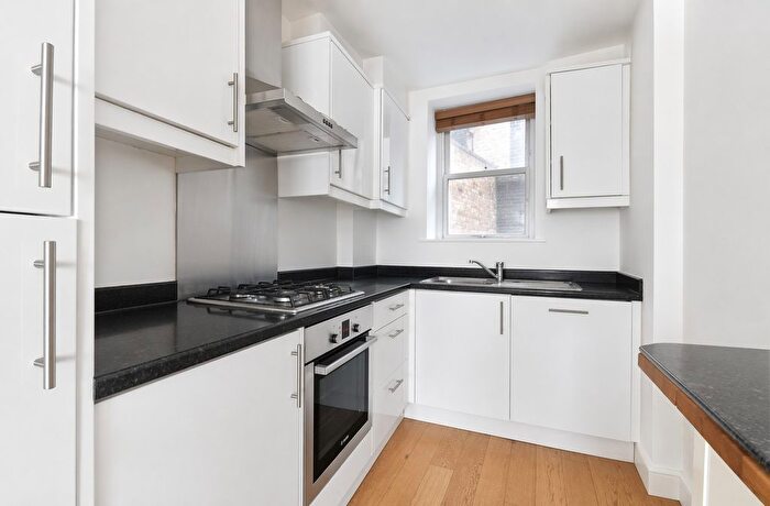 1 Bedroom Flat To Rent In Catherine Street, Covent Garden, WC2B