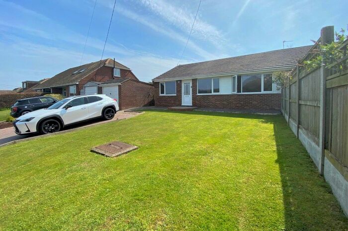 3 Bedroom Bungalow To Rent In Chapel Lane, Ashley, CT15