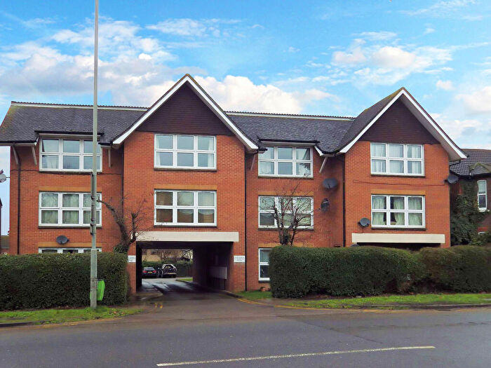 2 Bedroom Apartment To Rent In Bierton Road, Aylesbury, Buckinghamshire, HP20