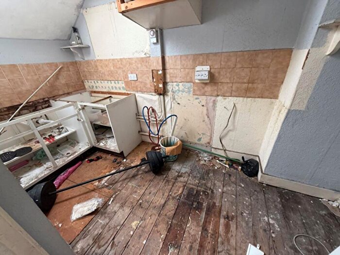 1 Bedroom Flat For Sale In Flat, Hainault Avenue, Westcliff-on-Sea, Southend-on-Sea, SS0