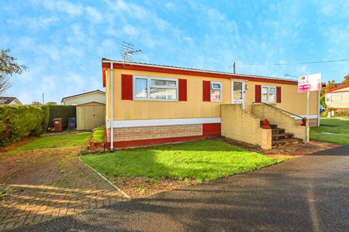 2 Bedroom Detached Bungalow For Sale In Mill Road, Hailsham, BN27
