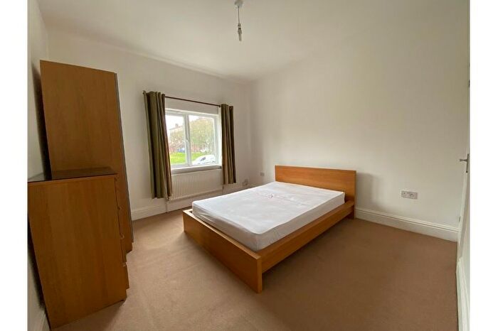 2 Bedroom Terraced House To Rent In Church Road, Smethwick, Birmingham, B67