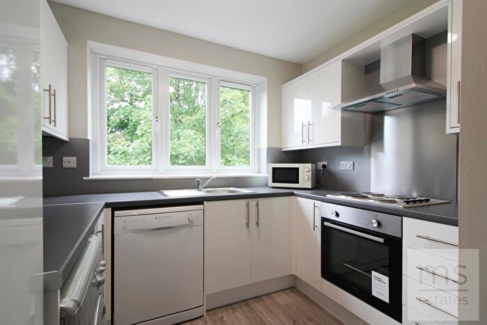 2 Bedroom Flat To Rent In £pppw Lenton Manor, Lenton, NG7